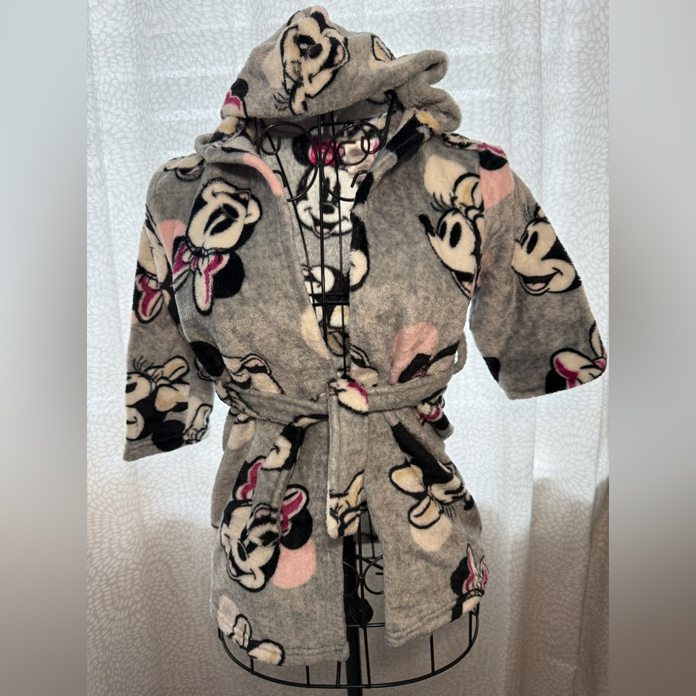 Disney Minnie Mouse Gray and Pink Robe